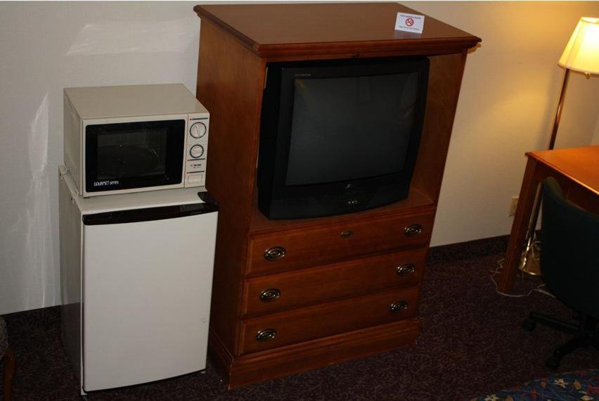 Emerald Inn Maplewood Room photo